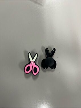 Scissors Croc Charm- Pink and Black